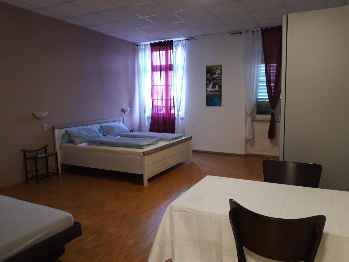 Trang Hotel Раштатт Экстерьер фото