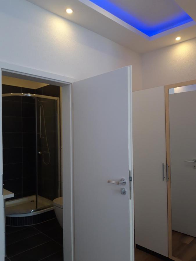 Trang Hotel Раштатт Экстерьер фото